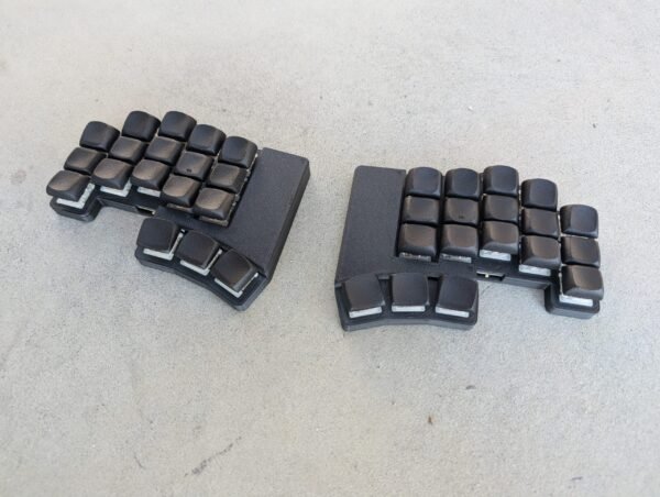 baby yoda keyboard (bykeeb) - Image 6